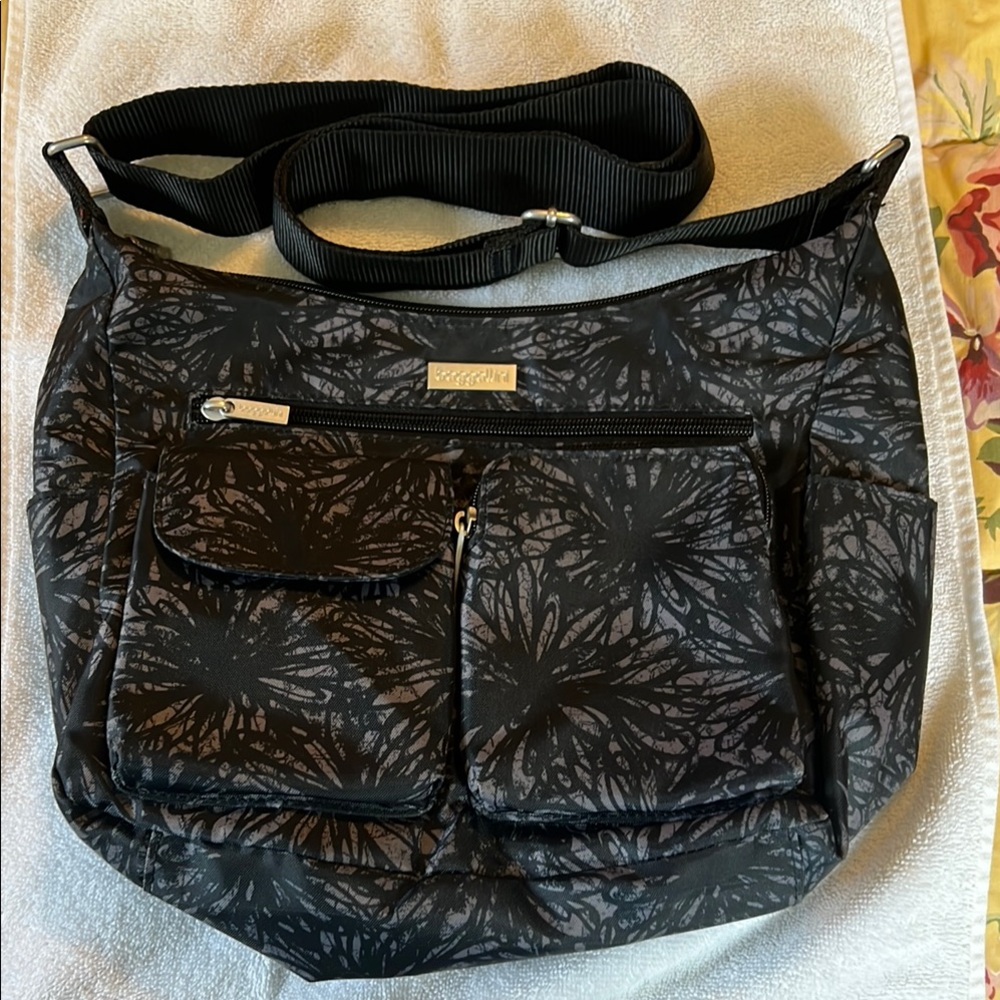 Baggallini bag